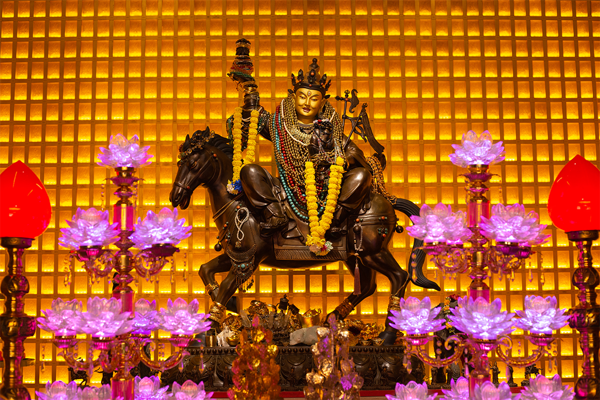 gc_must_visit_a_miracle_statue-cn